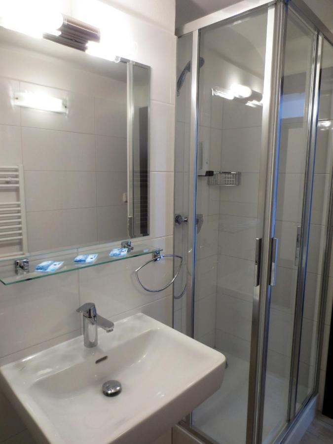 ANTON FLORIAN, zámecký hotel Valtice Esterno foto
